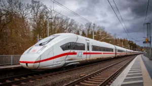 Deutschlandticket im Oktober: Preis und Gültigkeit prüfen