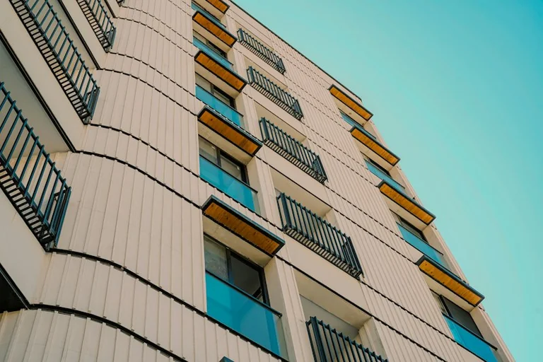 Heizsaison: So prüfen Mieter ihre Wohnung im Herbst